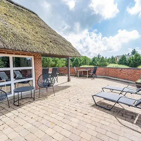 Holiday home Holiday Cclxx *
